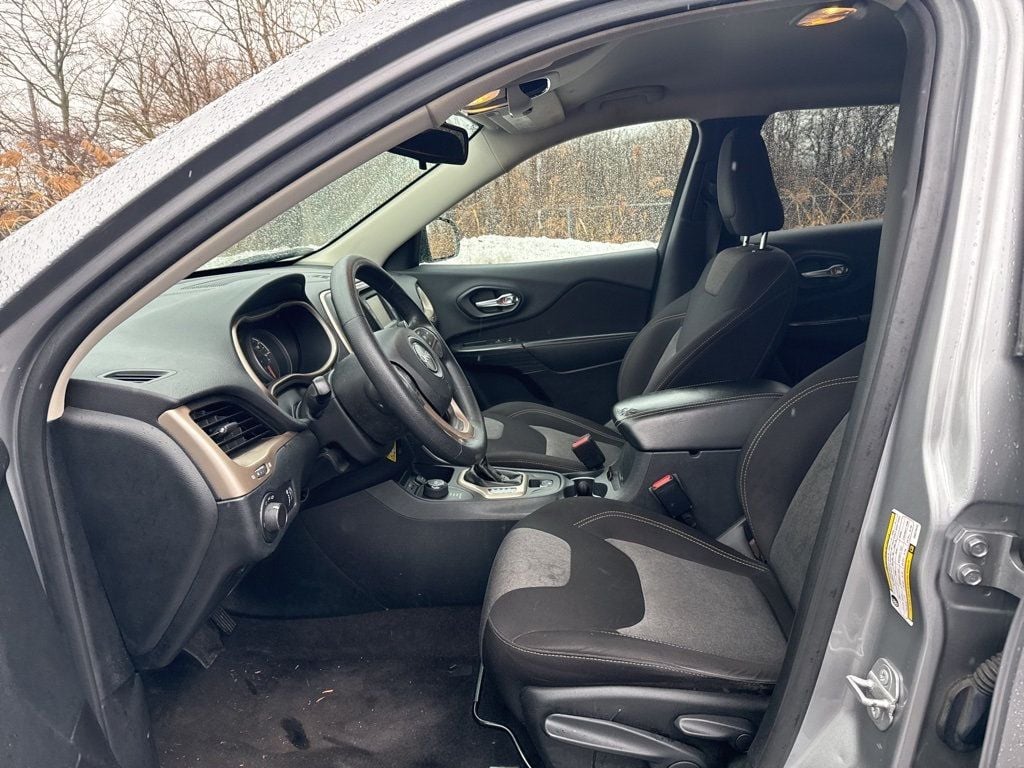 2016 Jeep Cherokee 4WD 4dr Sport - 22961671 - 9