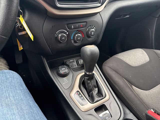 2016 Jeep Cherokee 4WD 4dr Sport - 22961671 - 16