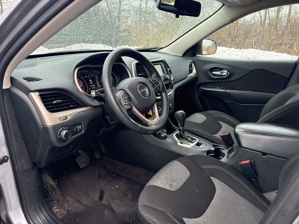 2016 Jeep Cherokee 4WD 4dr Sport - 22961671 - 8