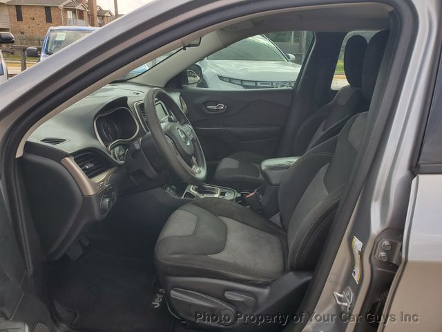 2016 Jeep Cherokee FWD 4dr Altitude - 23013187 - 17