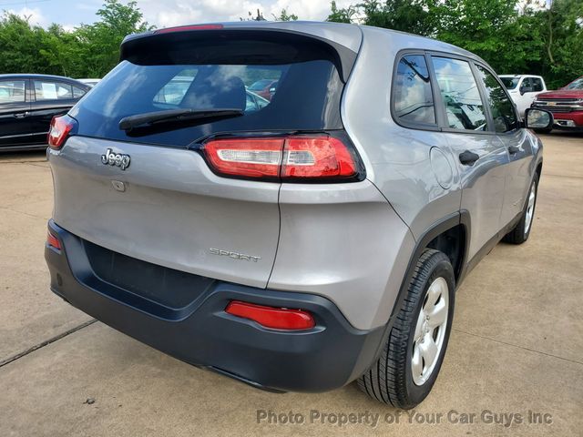 2016 Jeep Cherokee FWD 4dr Altitude - 23013187 - 8