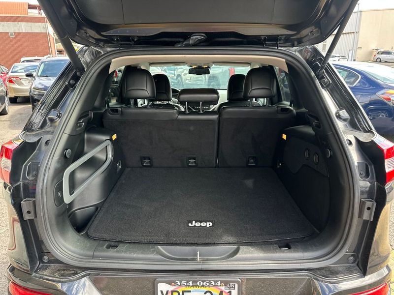 2016 Jeep Cherokee FWD 4dr Overland - 23030825 - 20