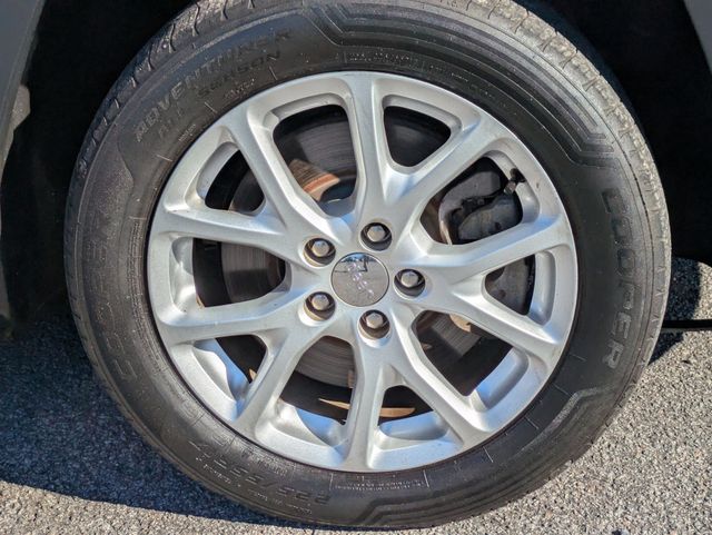 2016 Jeep Cherokee FWD 4dr Sport - 22971224 - 10