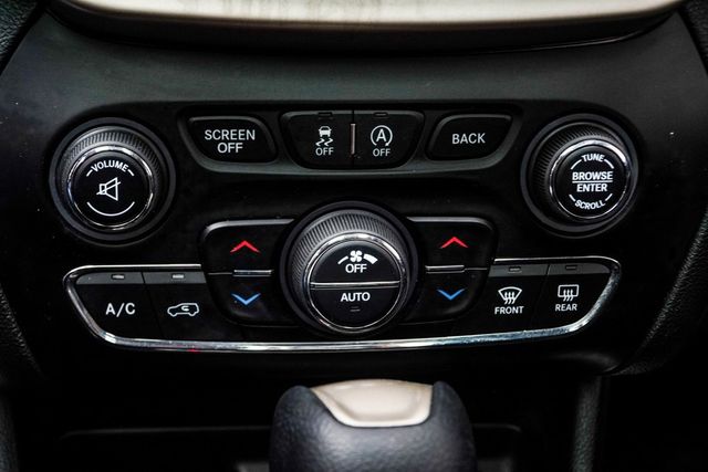 2016 Jeep Cherokee Latitude - 22943980 - 19