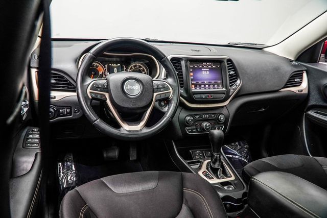 2016 Jeep Cherokee Latitude - 22943980 - 4