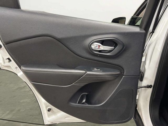 2016 Jeep Cherokee Latitude 4x4 4dr SUV - 22960687 - 12