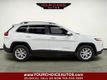 2016 Jeep Cherokee Latitude 4x4 4dr SUV - 22960687 - 5