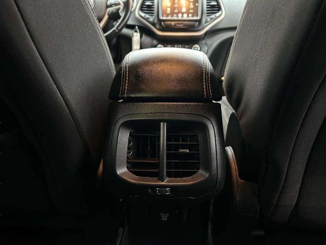 2016 Jeep Cherokee Latitude 4x4 4dr SUV - 23006800 - 20