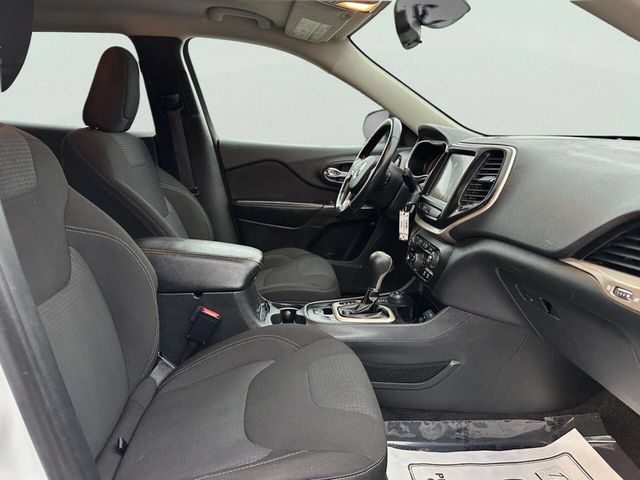 2016 Jeep Cherokee Latitude 4x4 4dr SUV - 23006800 - 21