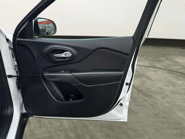 2016 Jeep Cherokee Latitude 4x4 4dr SUV - 23006800 - 22