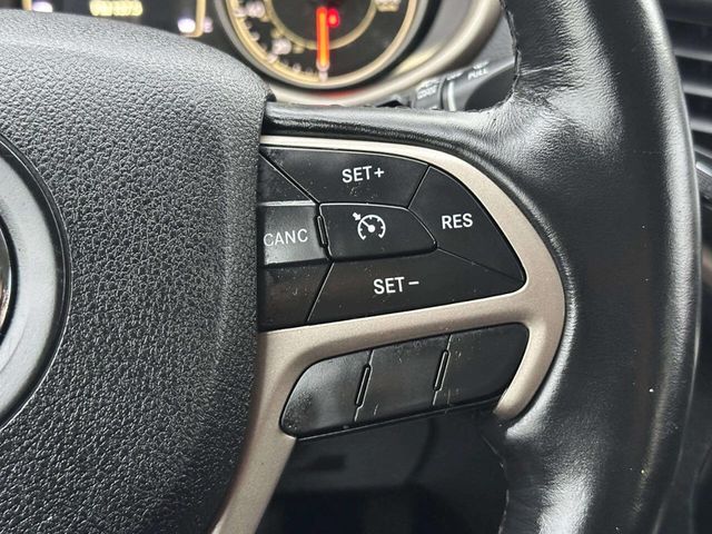 2016 Jeep Cherokee Latitude 4x4 4dr SUV - 23006800 - 30