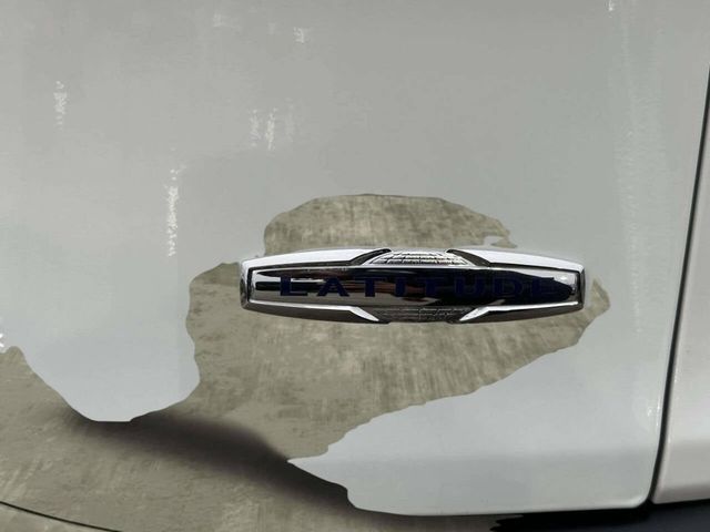 2016 Jeep Cherokee Latitude 4x4 4dr SUV - 23006800 - 37