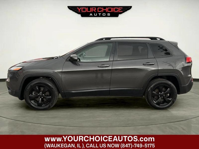 2016 Jeep Cherokee Latitude 4x4 4dr SUV - 23017468 - 1