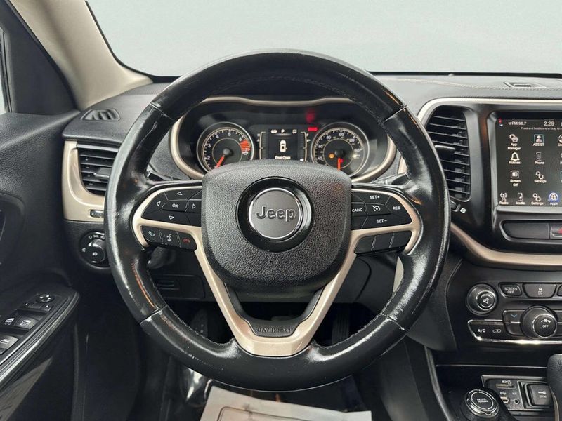 2016 Jeep Cherokee Latitude 4x4 4dr SUV - 23017468 - 20