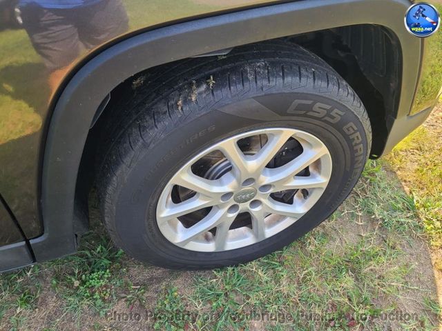 2016 Jeep Cherokee Latitude/Longitude/North - 23061571 - 13