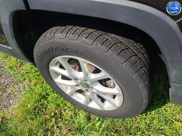 2016 Jeep Cherokee Latitude/Longitude/North - 23061571 - 5