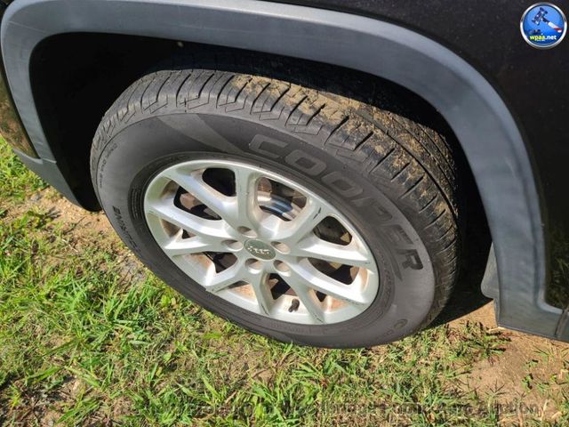 2016 Jeep Cherokee Latitude/Longitude/North - 23061571 - 6
