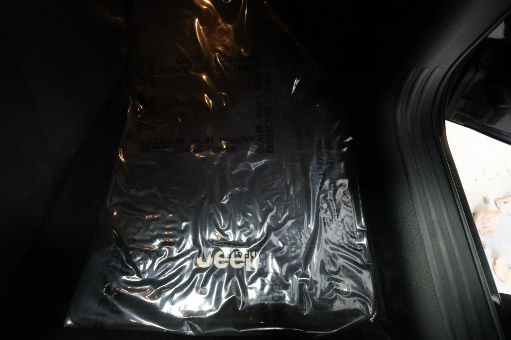 2016 Jeep Cherokee LIMITED EDITION, LTHR SEATS, ROOF RACK & MORE!!! - 22590458 - 39