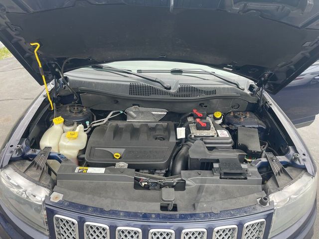 2016 Jeep Compass 4WD 4dr Latitude - 22397812 - 9