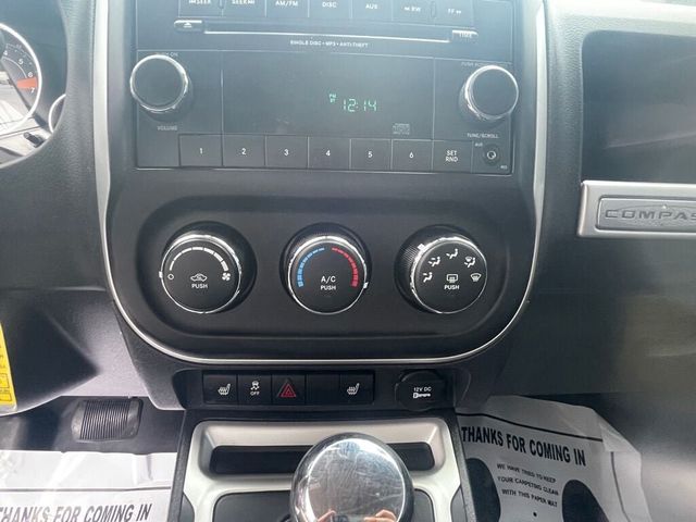 2016 Jeep Compass 4WD 4dr Latitude - 22397812 - 37