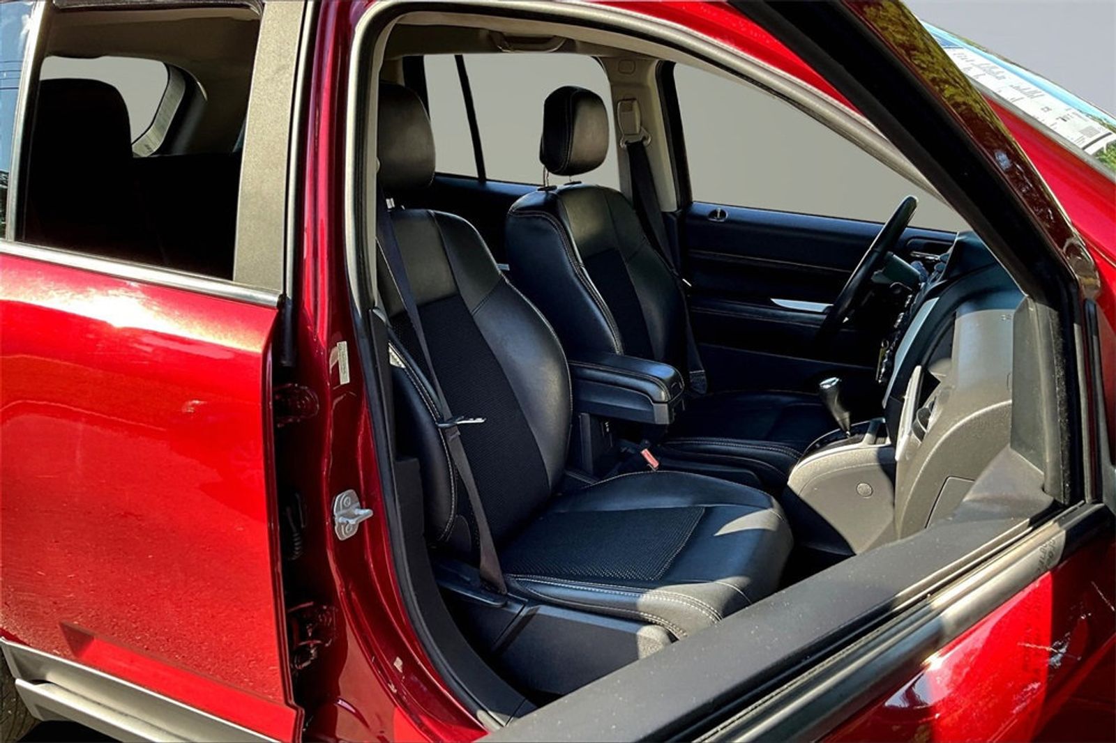 2016 Jeep Compass Latitude photo 13