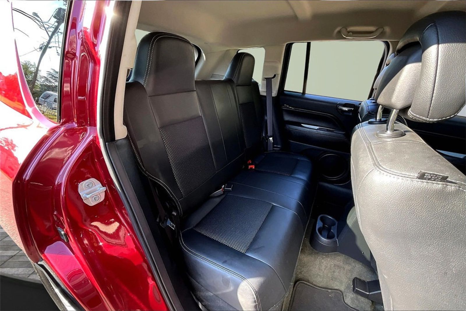 2016 Jeep Compass Latitude photo 14