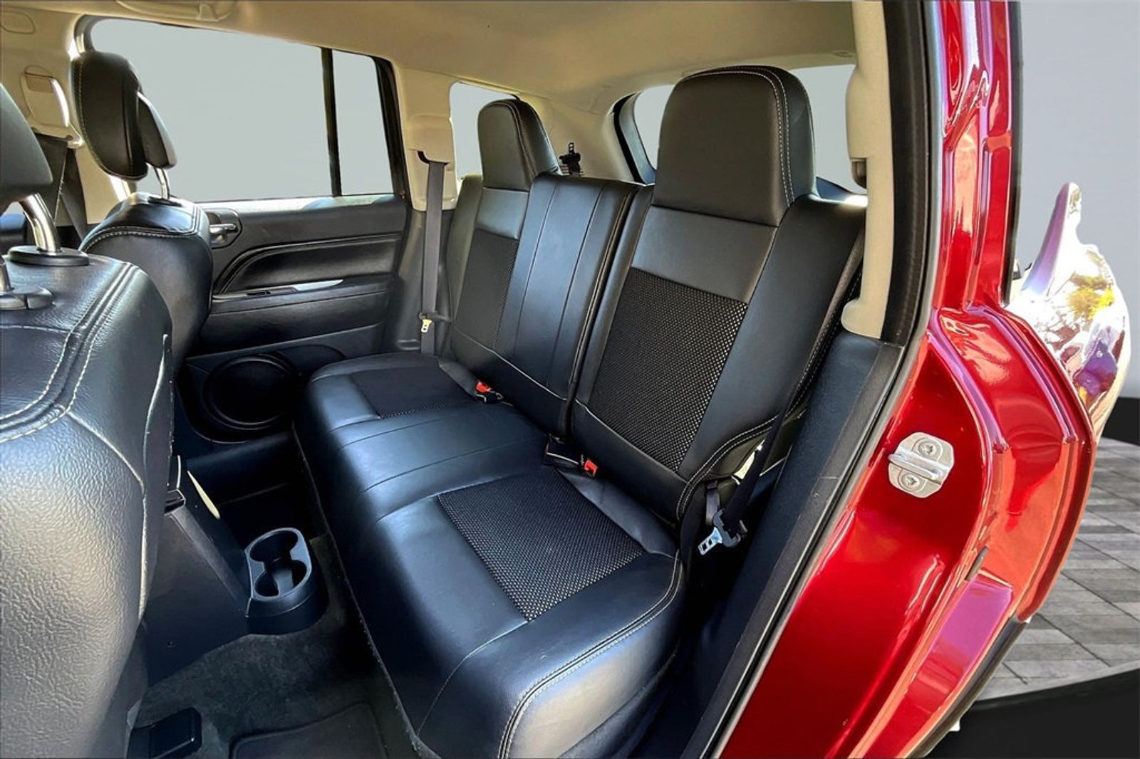 2016 Jeep Compass Latitude photo 16