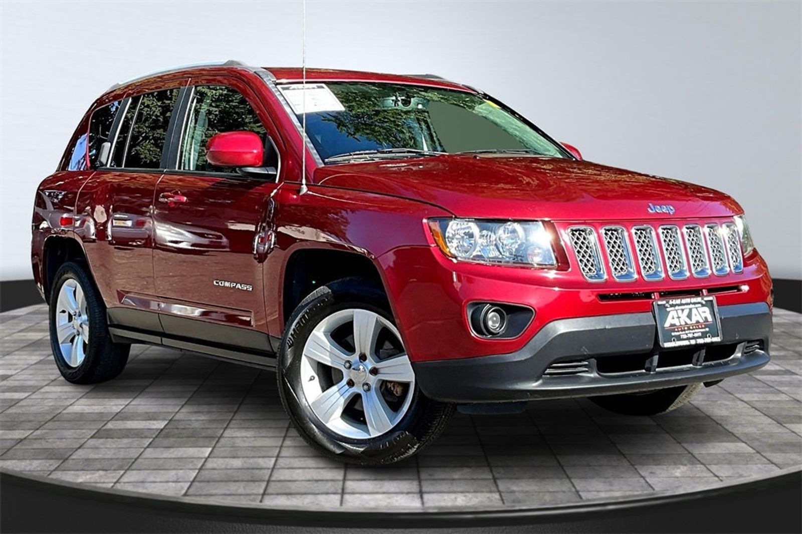 2016 Jeep Compass Latitude photo 3