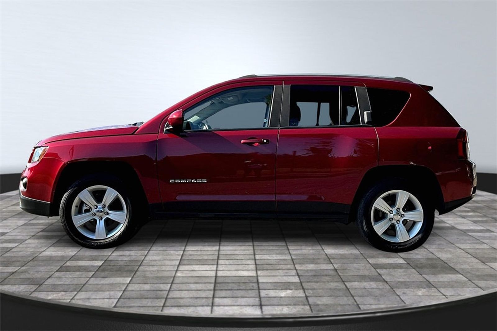2016 Jeep Compass Latitude photo 4