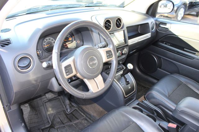 2016 Jeep Compass FWD 4dr 75th Anniversary - 22981592 - 11