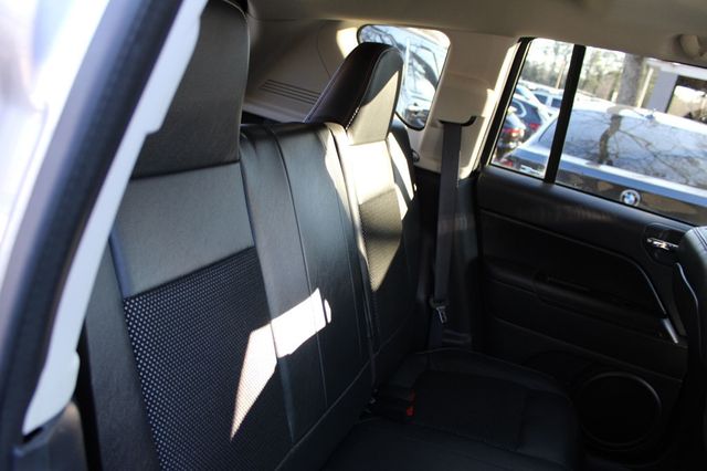 2016 Jeep Compass FWD 4dr 75th Anniversary - 22981592 - 30