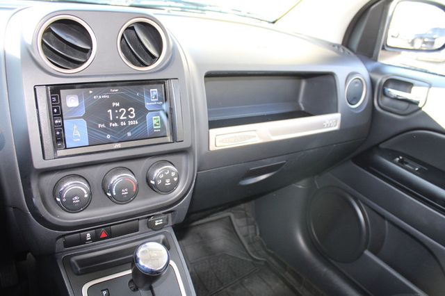 2016 Jeep Compass FWD 4dr 75th Anniversary - 22981592 - 35