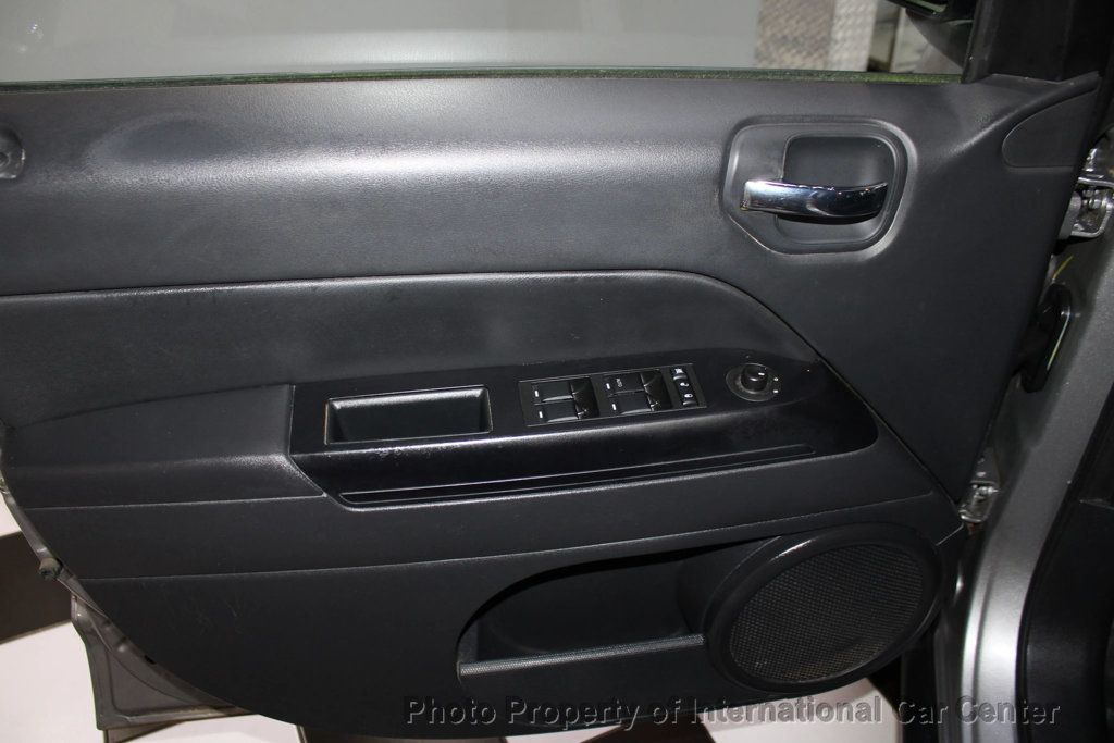 2016 Jeep Compass Sport SUV 4D - 22936339 - 10