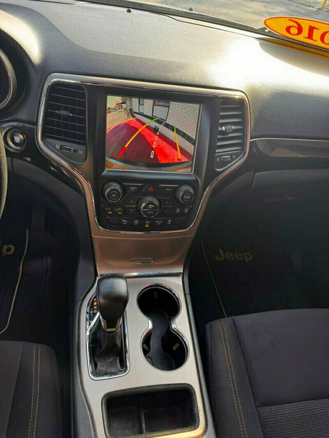 2016 Jeep Grand Cherokee 4WD 4dr Laredo - 22946495 - 9