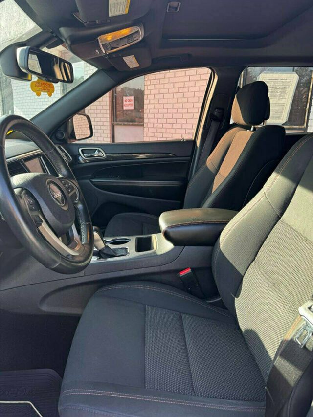 2016 Jeep Grand Cherokee 4WD 4dr Laredo - 22946495 - 12