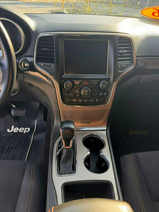 2016 Jeep Grand Cherokee 4WD 4dr Laredo - 22946495 - 8