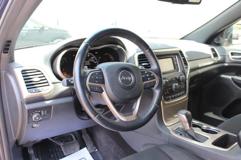 2016 Jeep Grand Cherokee 4WD 4dr Laredo - 22879651 - 11