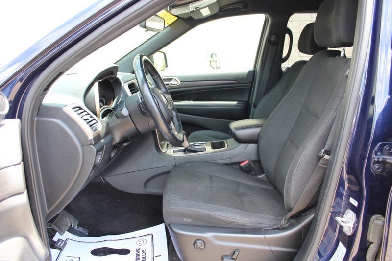 2016 Jeep Grand Cherokee 4WD 4dr Laredo - 22879651 - 12