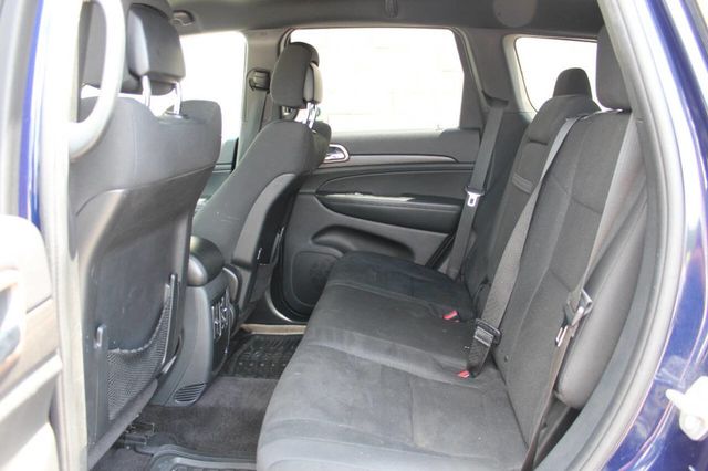 2016 Jeep Grand Cherokee 4WD 4dr Laredo - 22879651 - 13