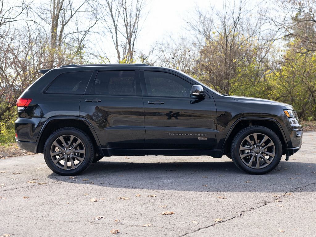 2016 Jeep Grand Cherokee 75th Anniversary Luxury Group, Uconnect 8.4 Nav - 22958195 - 10