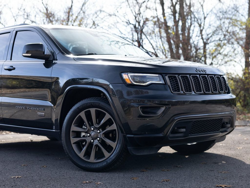 2016 Jeep Grand Cherokee 75th Anniversary Luxury Group, Uconnect 8.4 Nav - 22958195 - 13