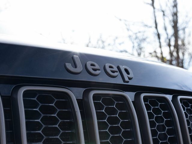 2016 Jeep Grand Cherokee 75th Anniversary Luxury Group, Uconnect 8.4 Nav - 22958195 - 19