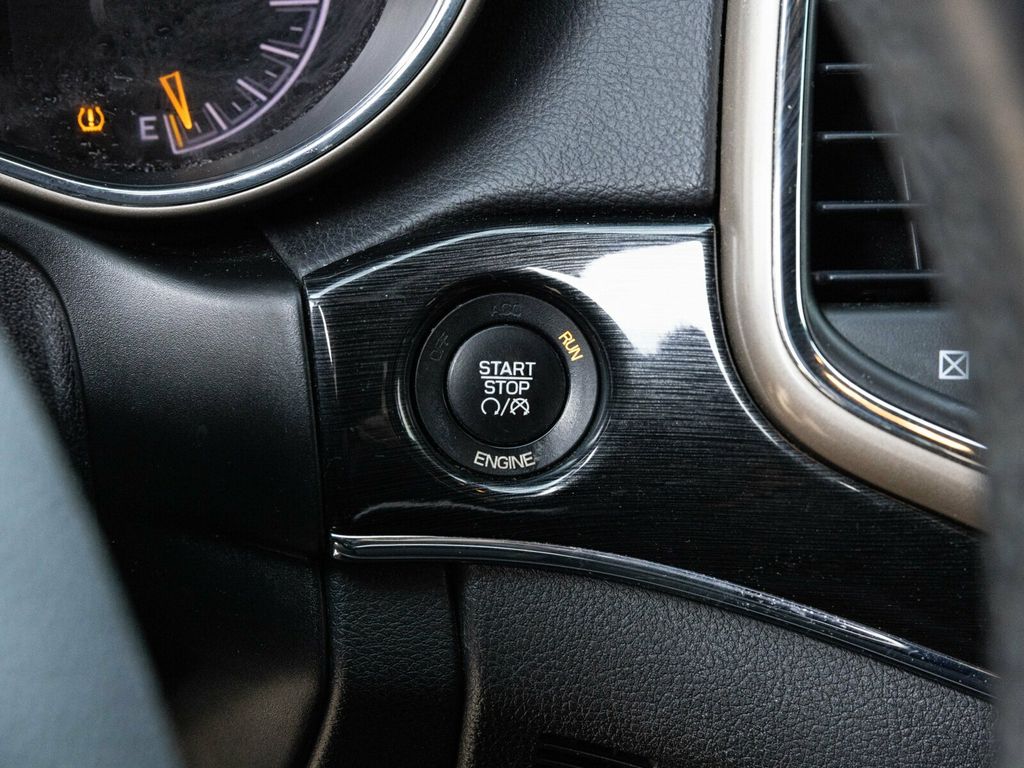 2016 Jeep Grand Cherokee 75th Anniversary Luxury Group, Uconnect 8.4 Nav - 22958195 - 35