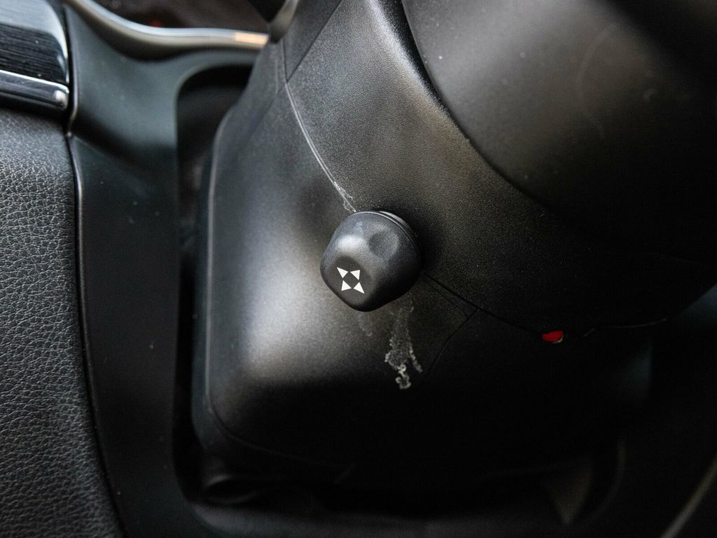 2016 Jeep Grand Cherokee 75th Anniversary Luxury Group, Uconnect 8.4 Nav - 22958195 - 39