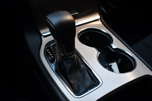 2016 Jeep Grand Cherokee RWD 4dr Laredo - 22990101 - 25