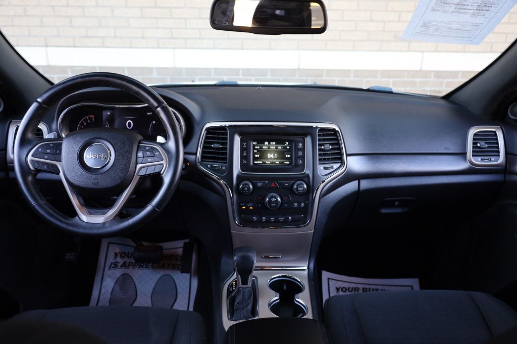 2016 Jeep Grand Cherokee Laredo E photo 28