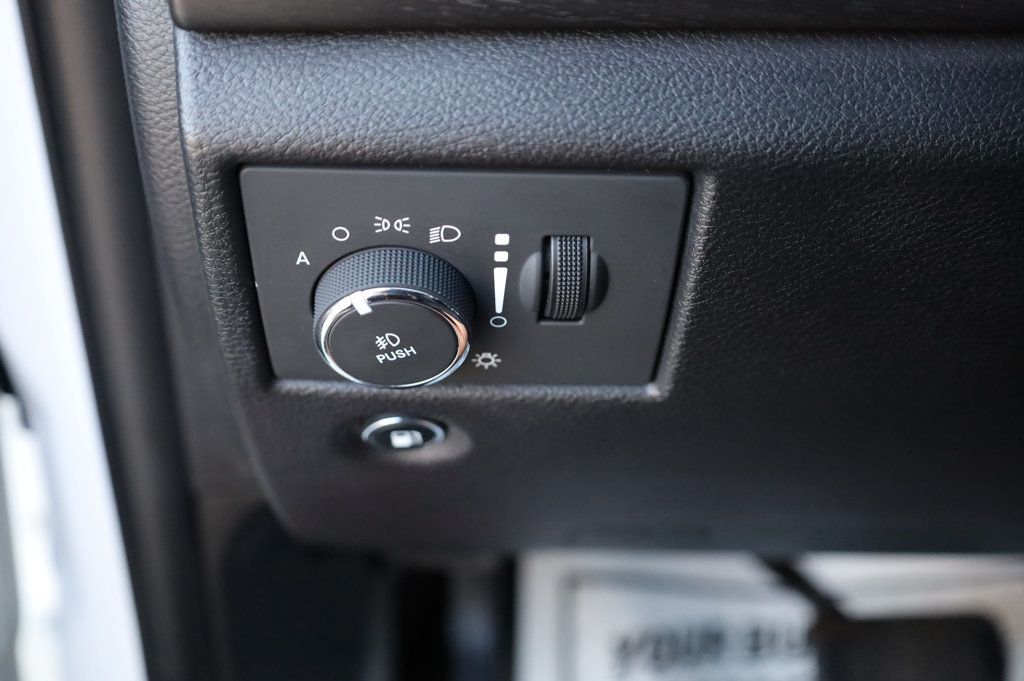 2016 Jeep Grand Cherokee Laredo E photo 32