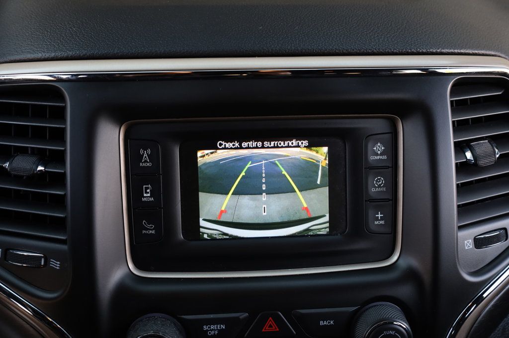 2016 Jeep Grand Cherokee Laredo E photo 35