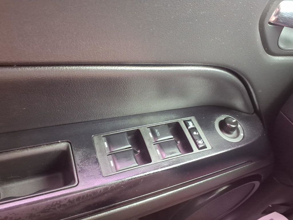 2016 Jeep Patriot 4WD 4dr High Altitude Edition - 23005460 - 12