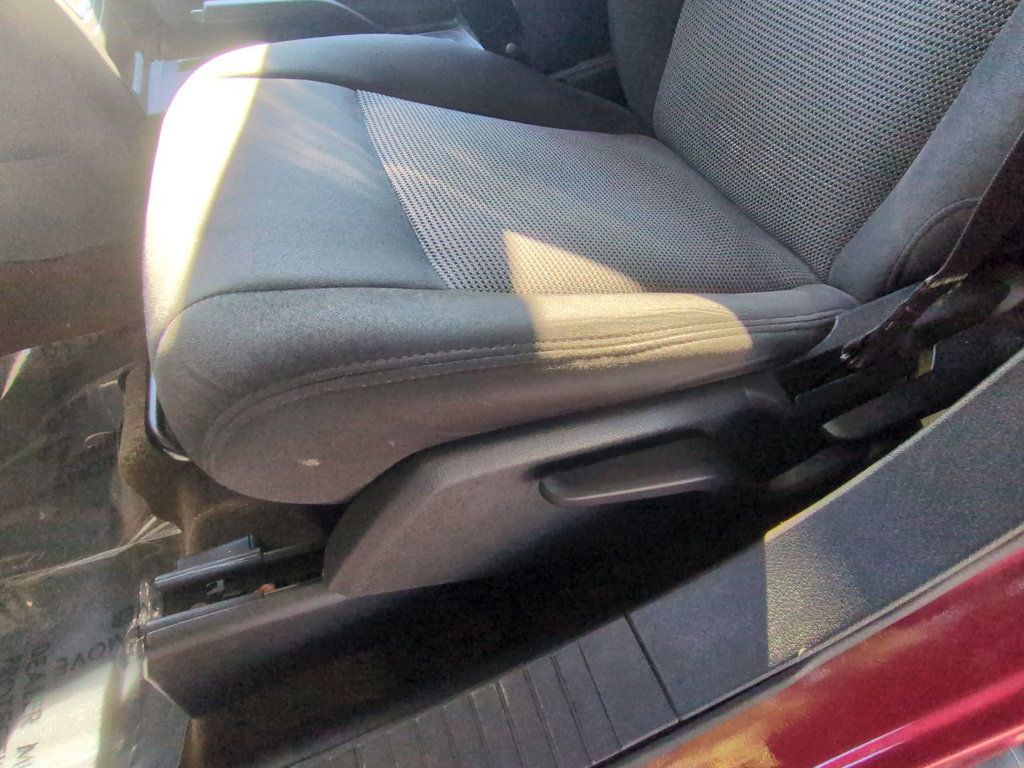 Jeep Patriot FWD 4dr Latitude photo 13